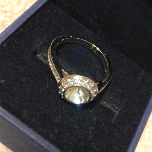 Swarovski Ring EUC Blue Crystal Original Box - Picture 4 of 8